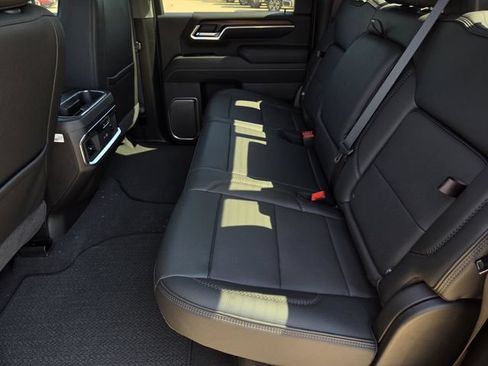 New 2026 GMC Sierra 2500 Denali w/ Denali Reserve Package AWD/4WD image 30