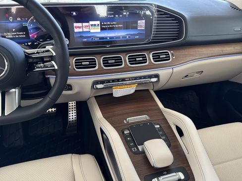 Certified 2026 Mercedes-Benz GLS 450 4MATIC image 45