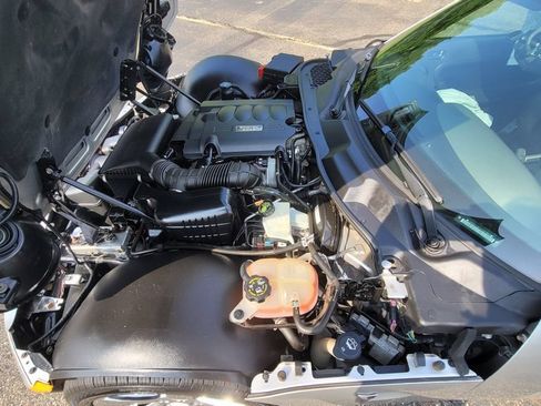 Used 2007 Pontiac Solstice Convertible w/ Premium Package RWD image 17