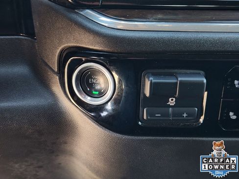 Used 2025 GMC Sierra 1500 SLT image 25