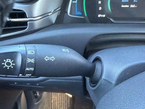 Used 2020 Hyundai Ioniq SEL image 14