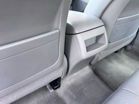 Used 2009 Toyota Camry image 24