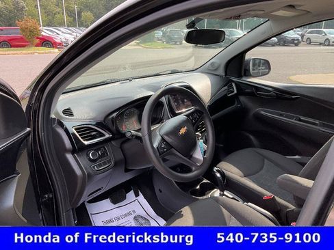 Used 2019 Chevrolet Spark LT FWD image 27
