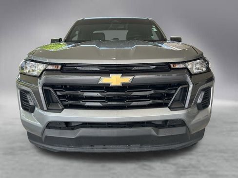 Used 2024 Chevrolet Colorado LT RWD image 12
