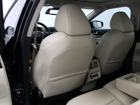 Used 2020 Nissan Maxima Platinum image 20