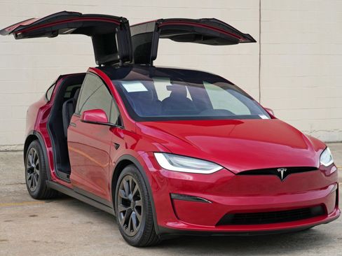 Used 2023 Tesla Model X AWD/4WD image 55