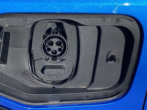 New 2026 Chevrolet Equinox EV RS image 23