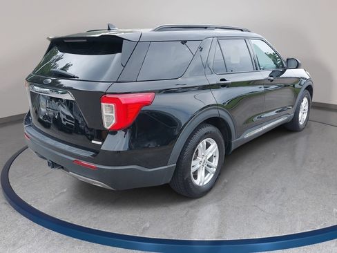 Used 2020 Ford Explorer XLT w/ Equipment Group 202A RWD image 5