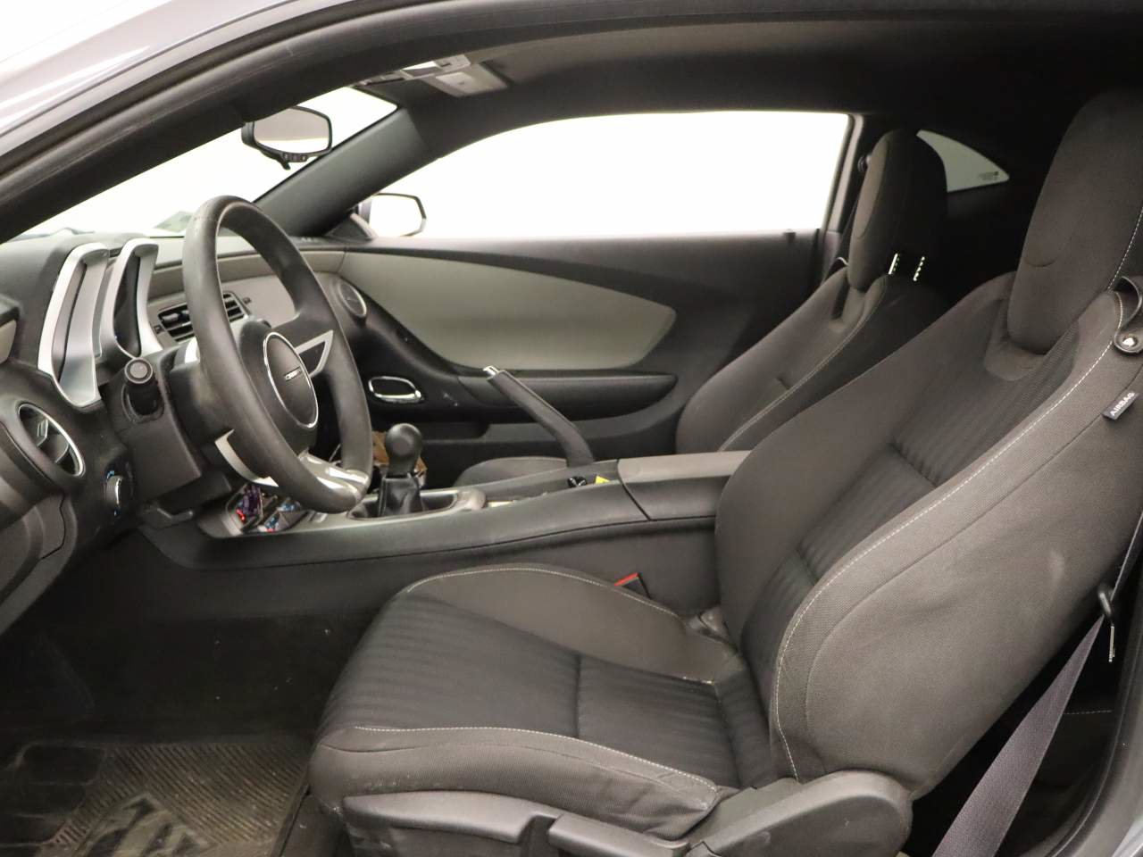 Used 2011 Chevrolet Camaro LS RWD image 4