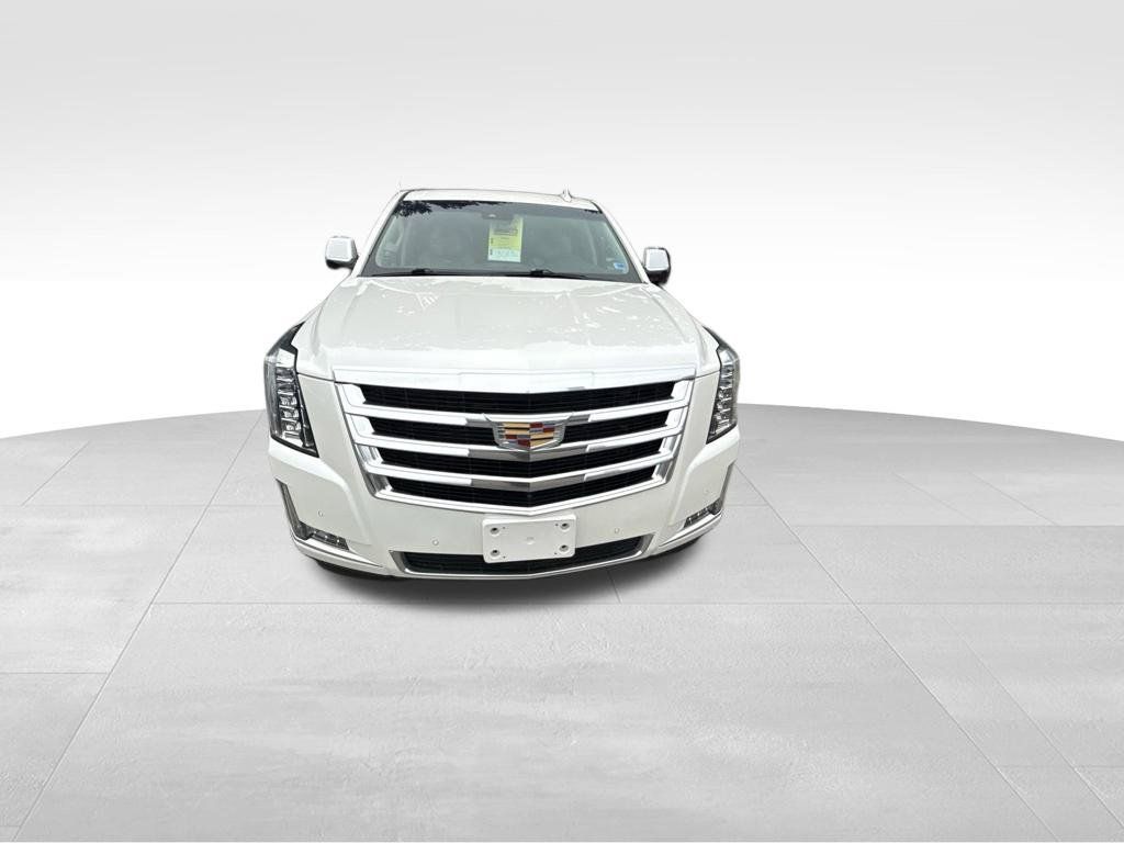 Used 2017 Cadillac Escalade Luxury AWD/4WD image 13
