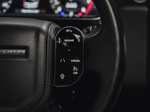 Used 2019 Land Rover Range Rover Supercharged image 34