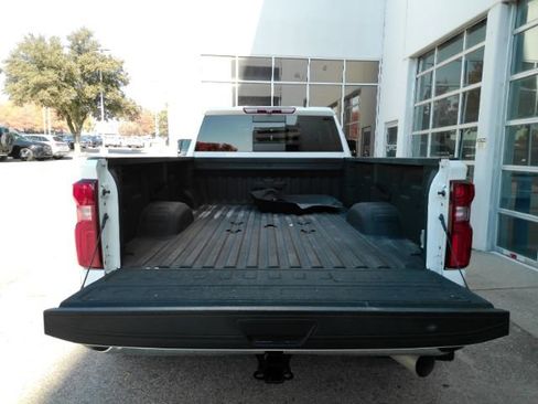Used 2020 Chevrolet Silverado 3500 LTZ w/ LTZ Texas Edition image 25