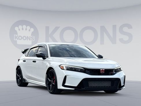 Used 2023 Honda Civic Type R image 10