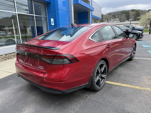 Used 2023 Honda Accord Sport image 6