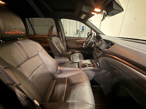 Used 2022 Honda Pilot TrailSport image 29