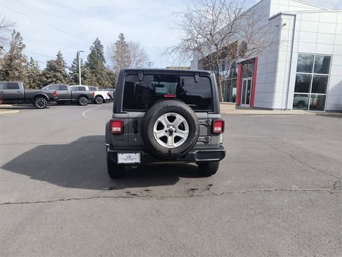 Used 2020 Jeep Wrangler Sport image 5