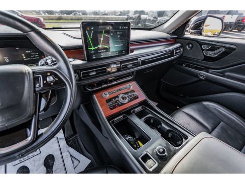 Used 2022 Lincoln Aviator Reserve w/ Elements Package Plus image 14
