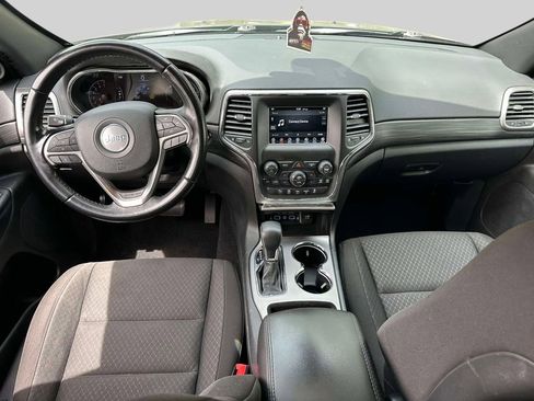 Used 2021 Jeep Grand Cherokee Laredo AWD/4WD image 14