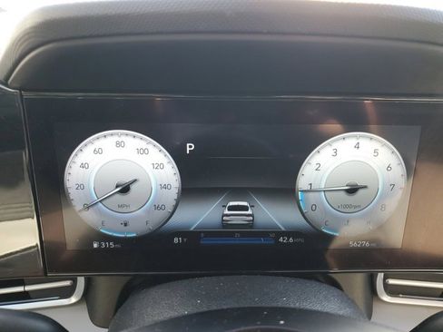 Used 2022 Hyundai Elantra Limited w/ Cargo Package image 29