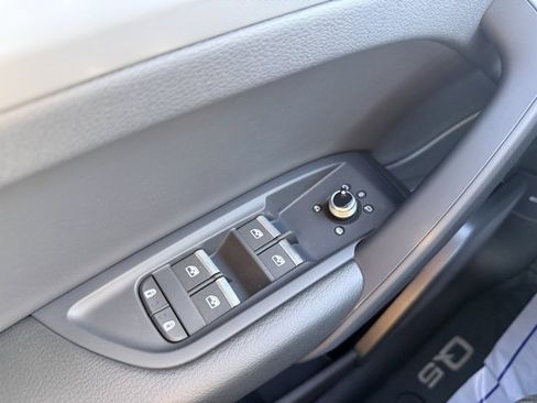 Used 2024 Audi Q5 2.0T Premium w/ Summer of Audi Package image 10