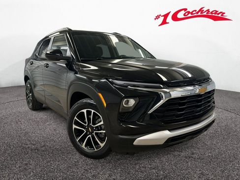 Certified 2024 Chevrolet TrailBlazer LT w/ LT Cold Weather Package FWD image 1