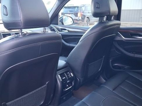 Used 2019 BMW X3 xDrive30i w/ Premium Package image 15