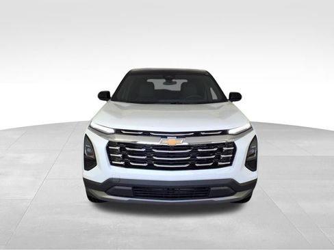 New 2026 Chevrolet Equinox LT image 3