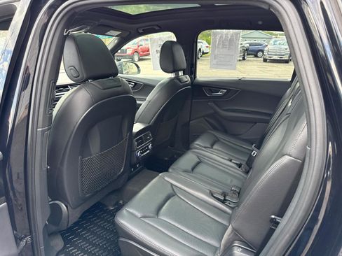Used 2018 Audi Q7 3.0T Prestige w/ Prestige Package AWD/4WD image 17