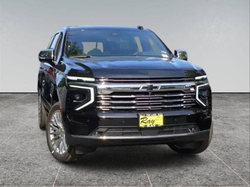 New 2026 Chevrolet Tahoe Premier AWD/4WD image 2