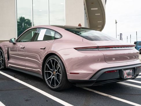 Used 2023 Porsche Taycan w/ Premium Package RWD image 17