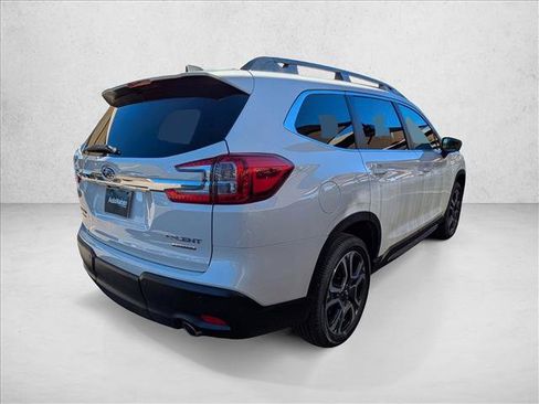 New 2025 Subaru Ascent Limited image 5