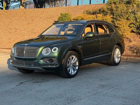 Certified 2017 Bentley Bentayga image 10