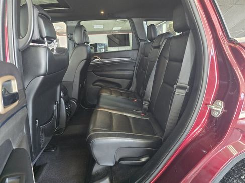 Used 2017 Jeep Grand Cherokee Limited w/ Trailer Tow Group IV image 11