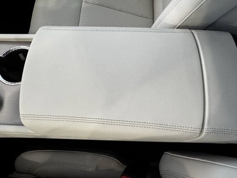 New 2026 Cadillac Vistiq Luxury image 21