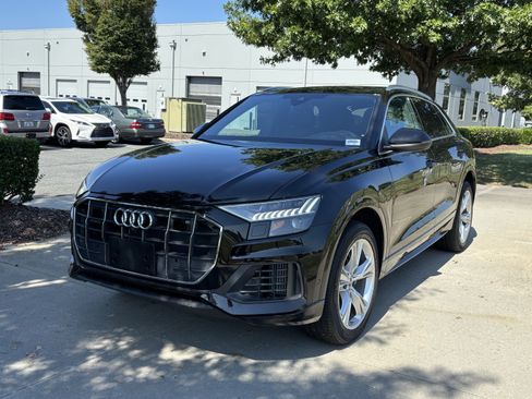 Used 2023 Audi Q8 Premium Plus w/ Premium Plus Package AWD/4WD image 8