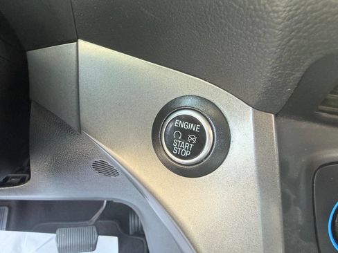 Used 2019 Ford Escape SEL AWD/4WD image 21