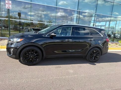 Used 2020 Kia Sorento EX FWD image 2