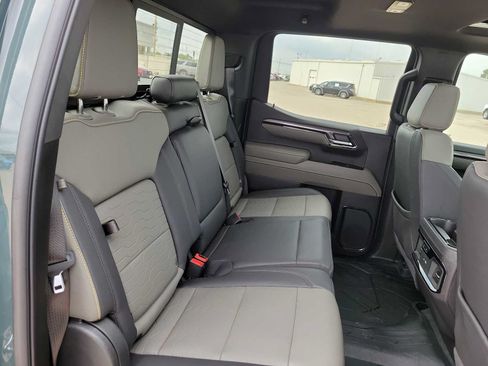 Used 2025 Chevrolet Silverado 1500 ZR2 w/ Technology Package AWD/4WD image 17