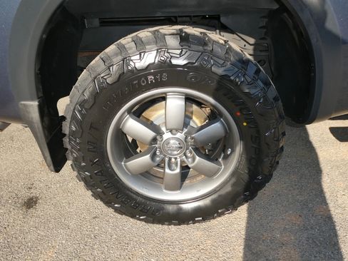 Used 2015 Nissan Titan PRO-4X w/ Pro-4x Luxury Package image 32