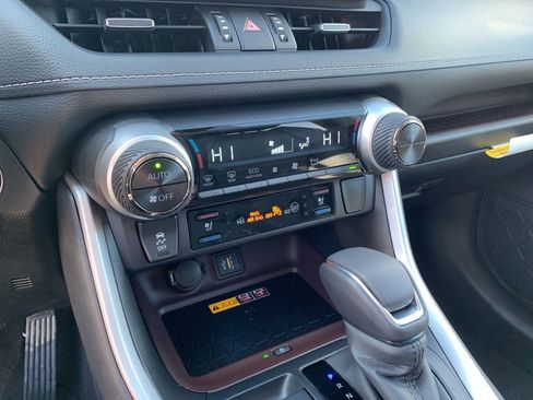 New 2025 Toyota RAV4 Limited image 22