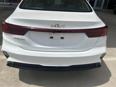 Used 2023 Kia Forte LXS FWD image 10