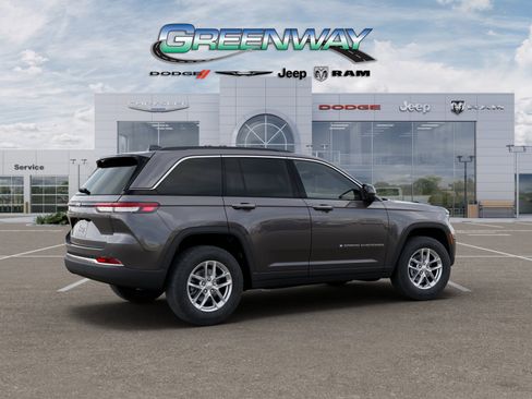 New 2025 Jeep Grand Cherokee Laredo X image 4