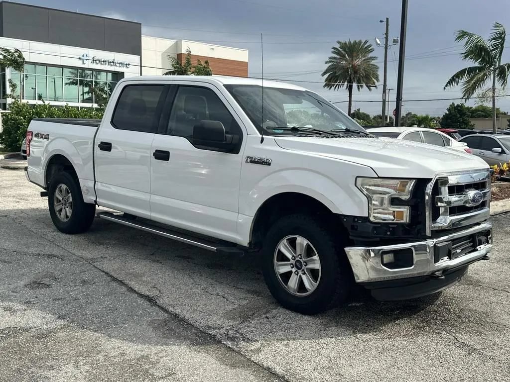 Used 2016 Ford F150 XLT w/ Trailer Tow Package AWD/4WD image 4