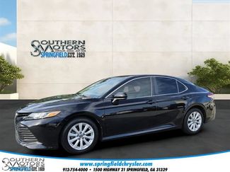 Used 2018 Toyota Camry LE FWD video 1