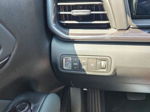 New 2026 GMC Terrain AT4 w/ Convenience Package III image 18