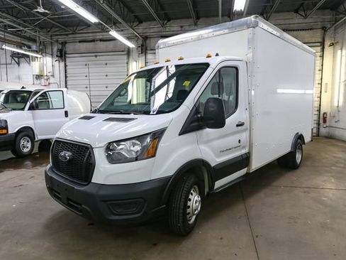 Used 2023 Ford Transit 350 DRW RWD image 5