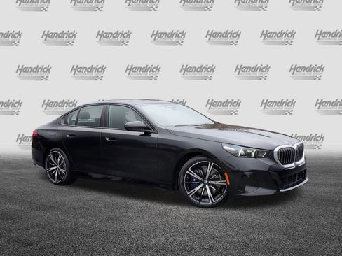 New 2026 BMW 540i xDrive 540i xDrive w/ M Sport Package image 2