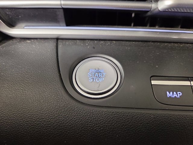 Used 2024 Hyundai Elantra Limited FWD image 24