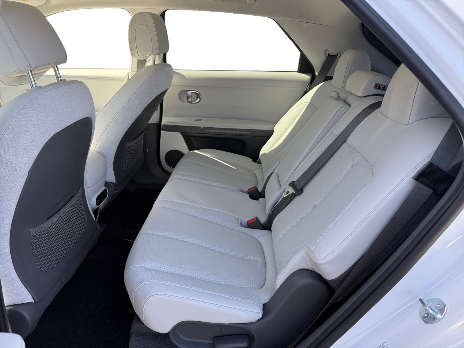 Used 2023 Hyundai Ioniq 5 SEL w/ Cargo Package AWD/4WD image 16