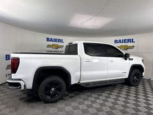 Used 2022 GMC Sierra 1500 AT4 w/ AT4 Preferred Package AWD/4WD image 6